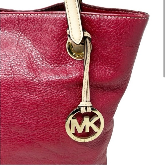 Michael Kors Pebbled Leather Bucket Bag - Picture 2 of 8